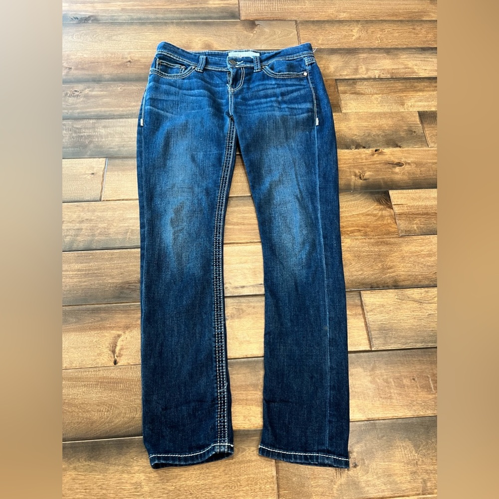 Women’s Buckle-BKE skinny jeans